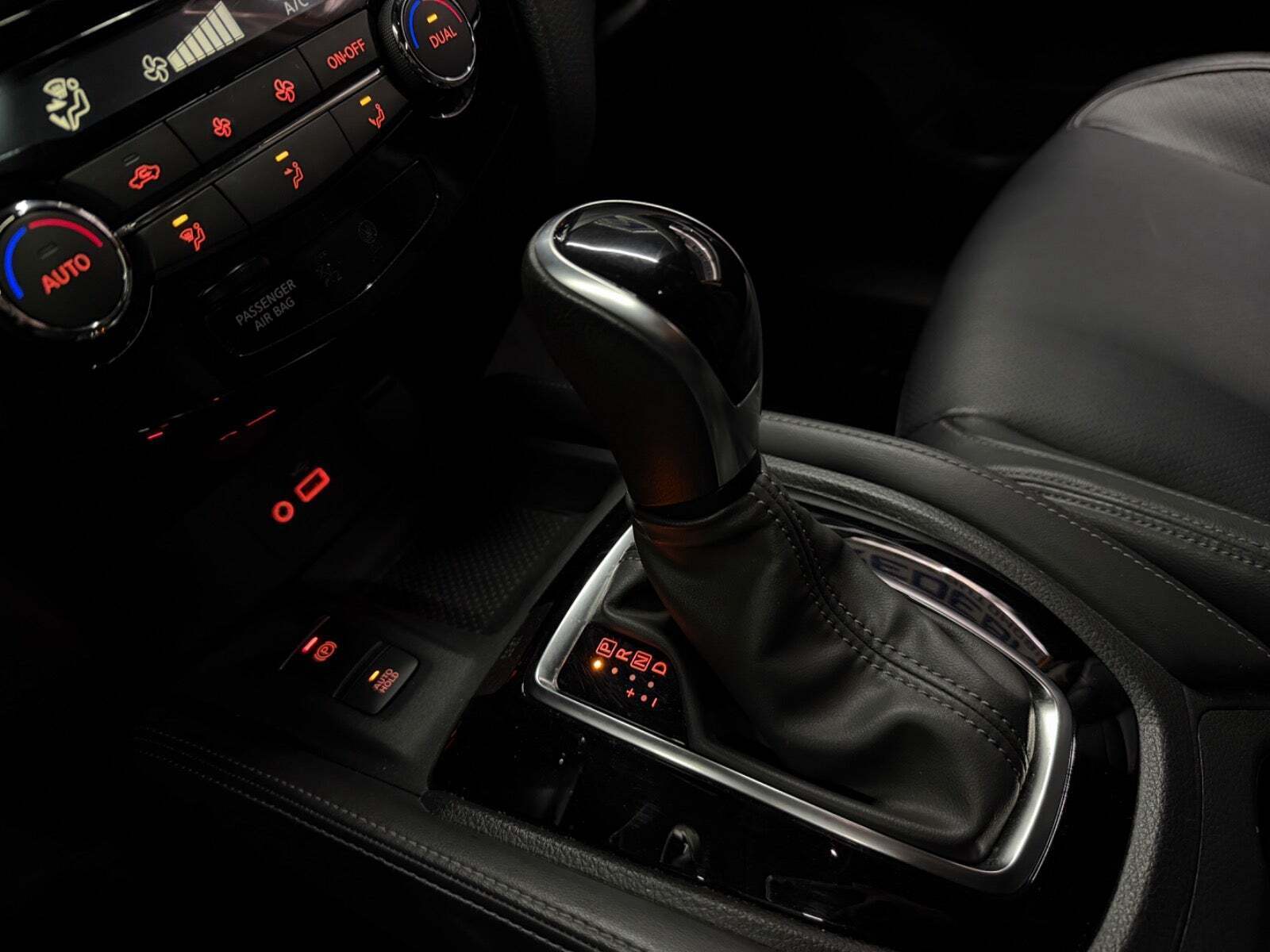 Bronze Nissan X-Trail fra 2020