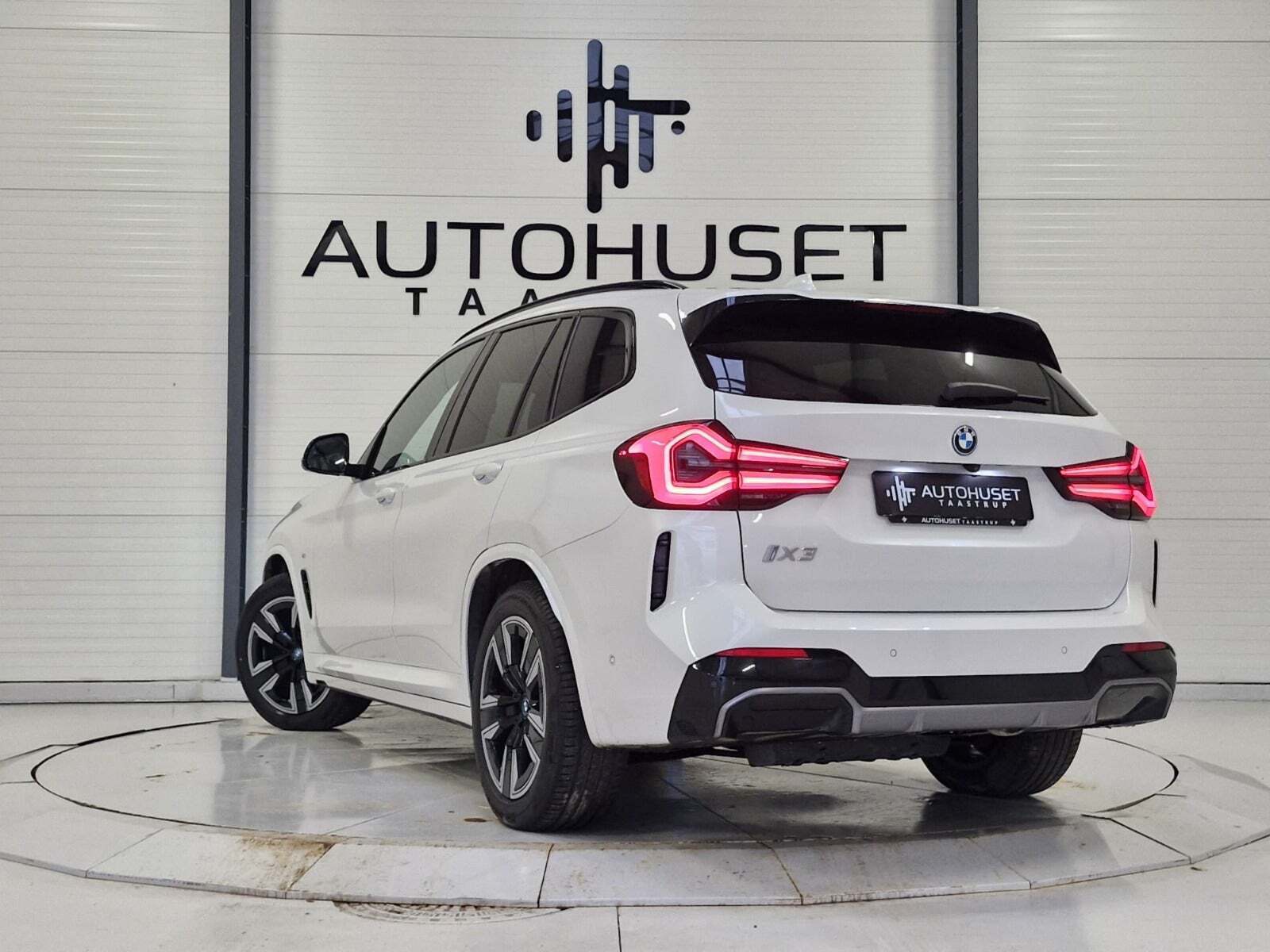 BMW iX3 Charged M-Sport