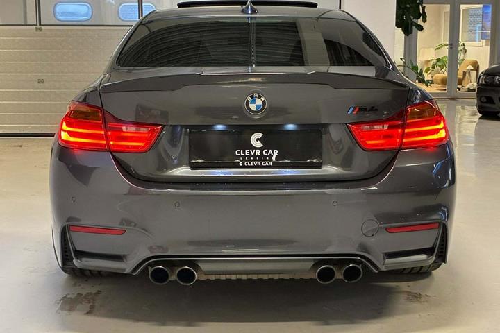 Grå BMW M4 fra 2014