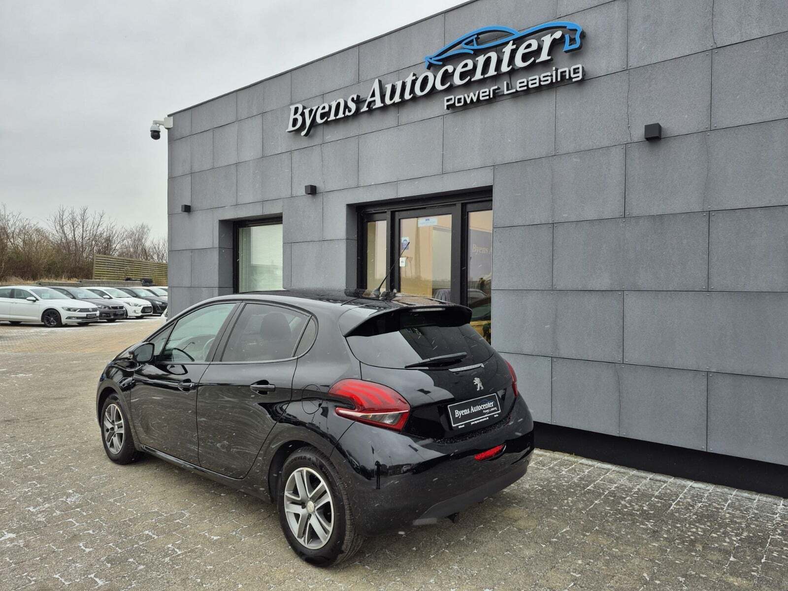 Peugeot 208 1,2 VTi 82 Allure Sky