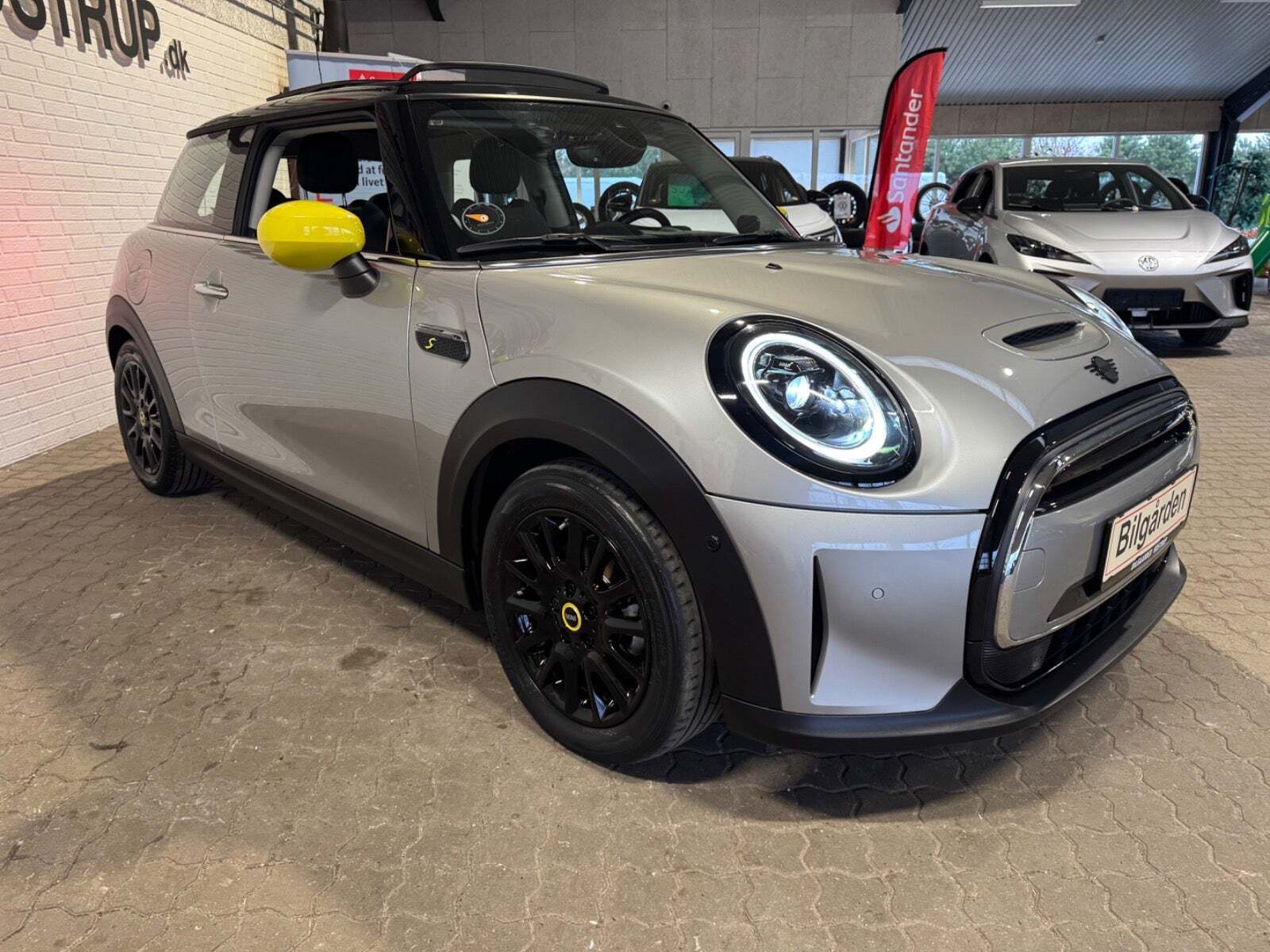 Mini Cooper SE Maximise