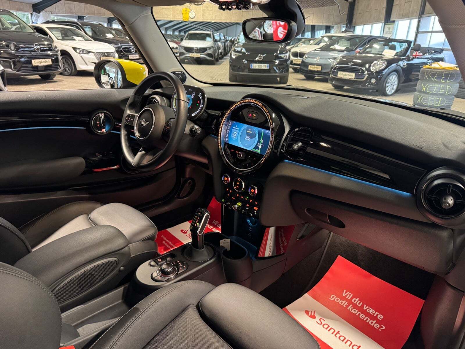 Sølv Mini Cooper SE fra 2023