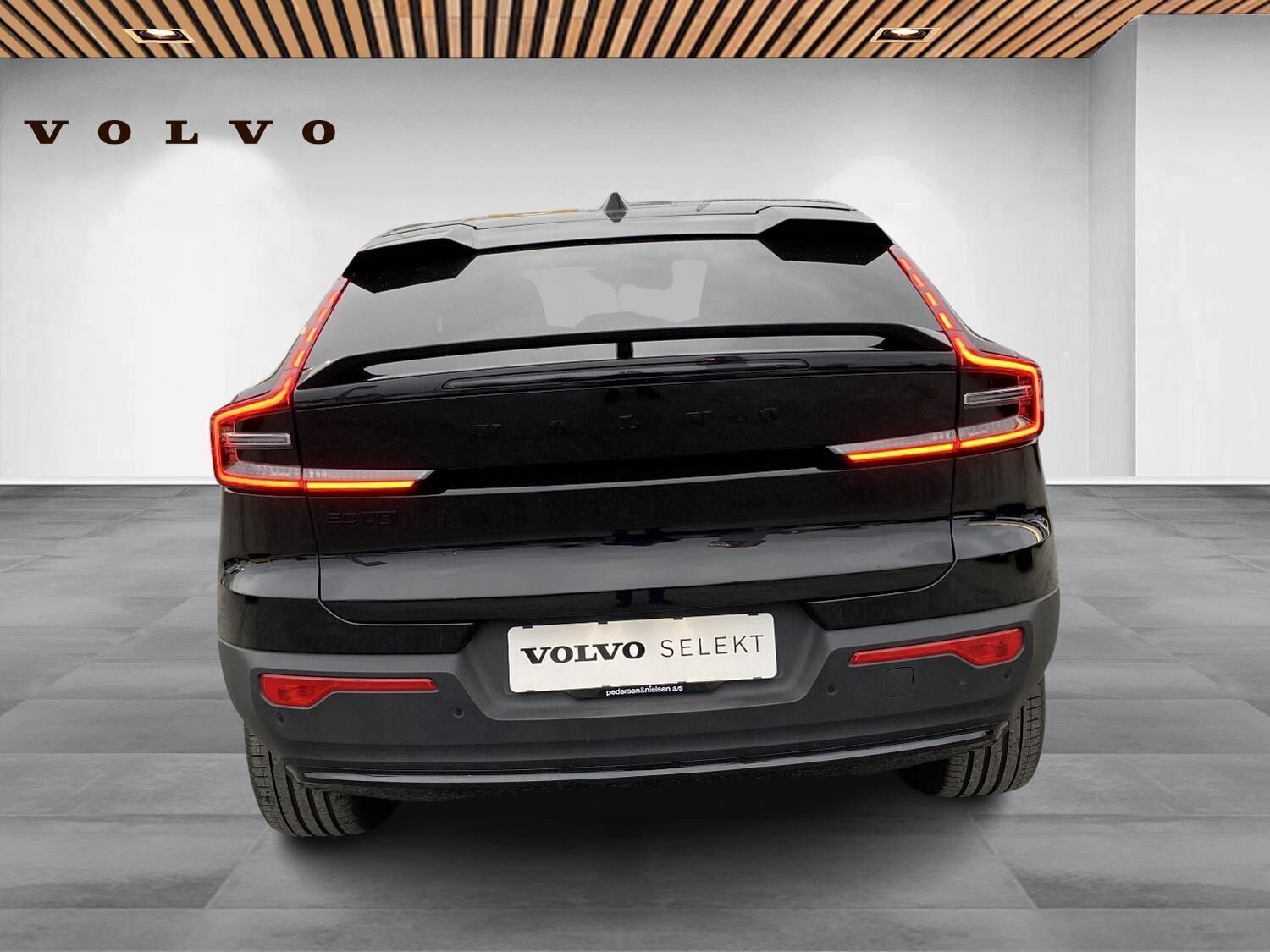 Volvo EC40 Single Motor Extended Range Black Edition 252HK 5d Aut.