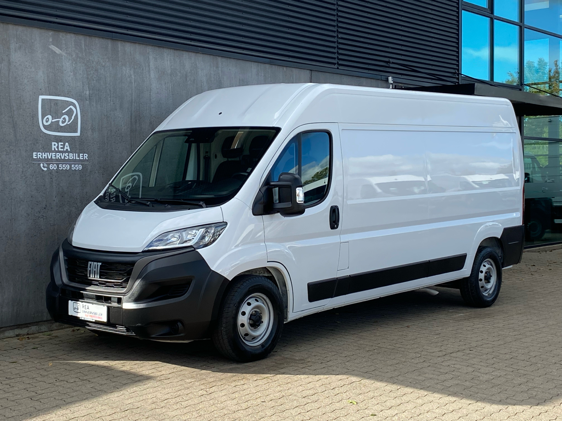 Hvid Fiat Ducato fra 2023