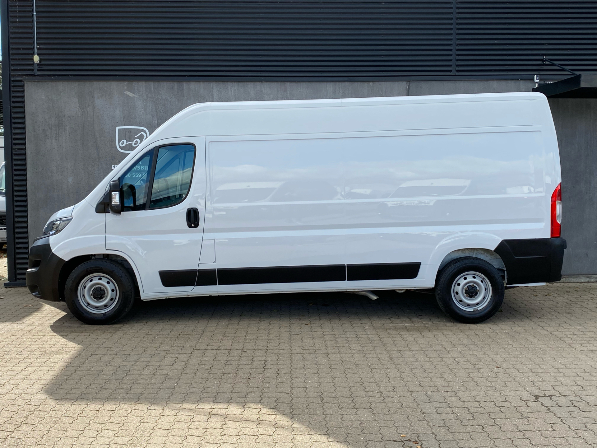 Hvid Fiat Ducato fra 2023