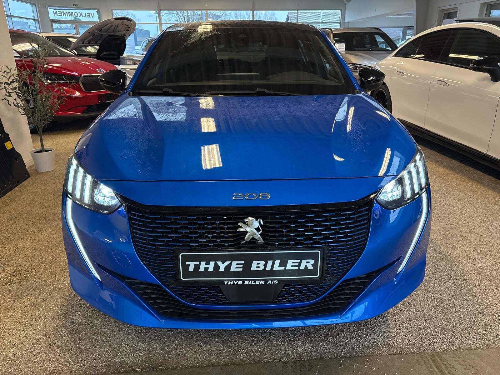 Peugeot e-208 50 GT Sky