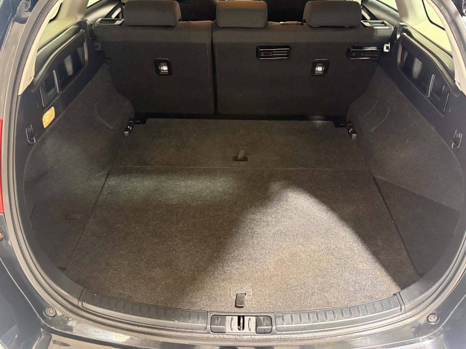 Sort Toyota Auris fra 2014