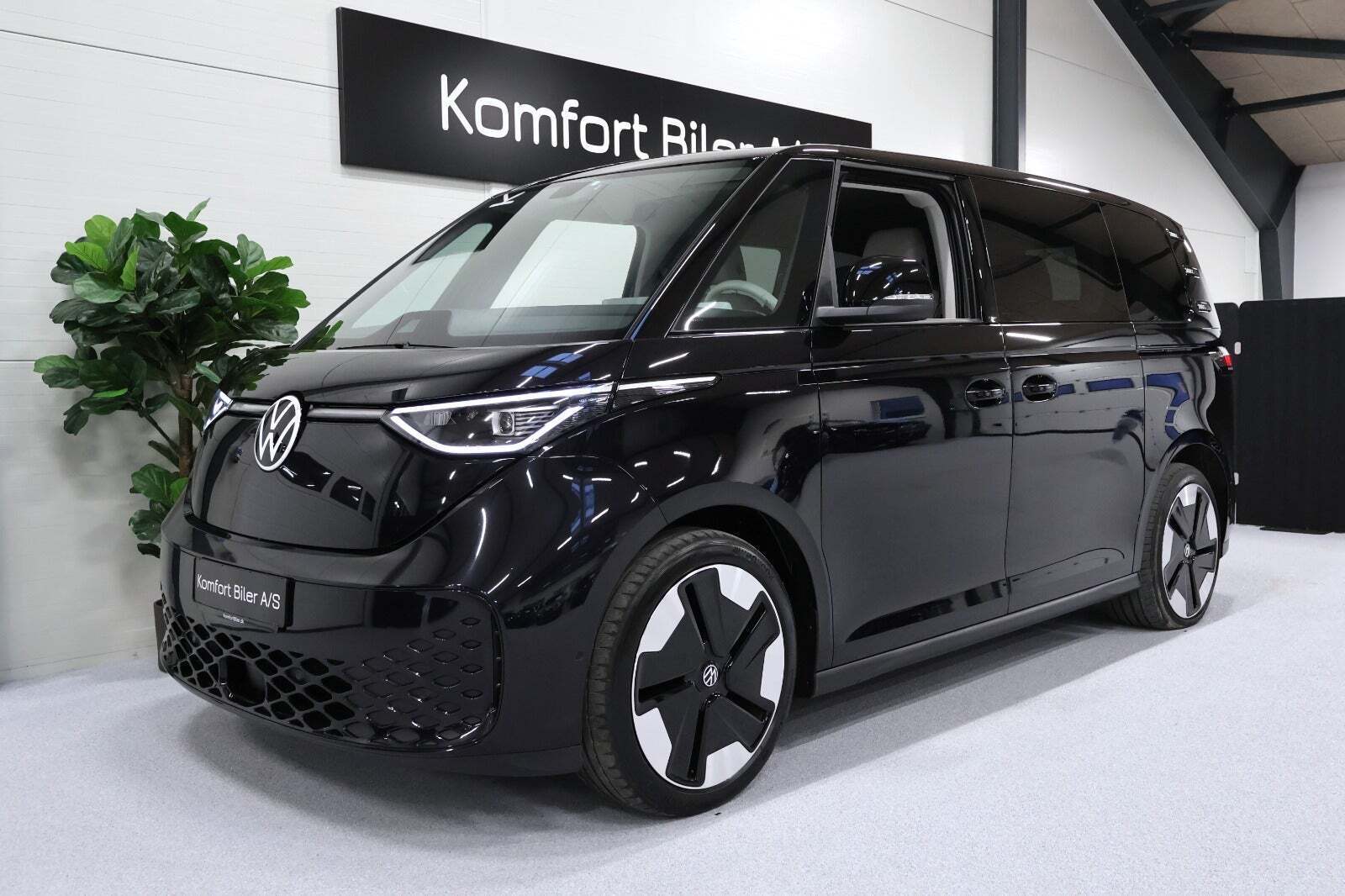 VW ID.Buzz 77 Pro SWB