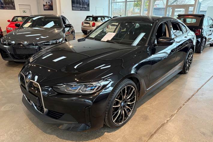 Sort BMW i4 fra 2024