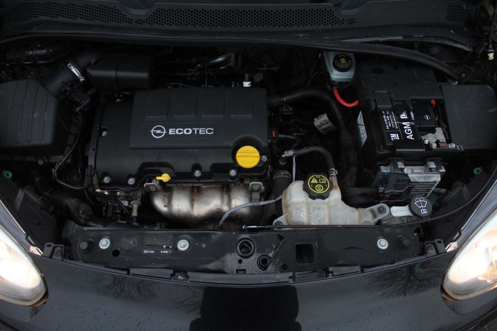 Sort Opel Adam fra 2013