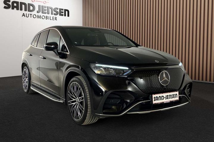 Sort Mercedes EQE350 SUV fra 2025