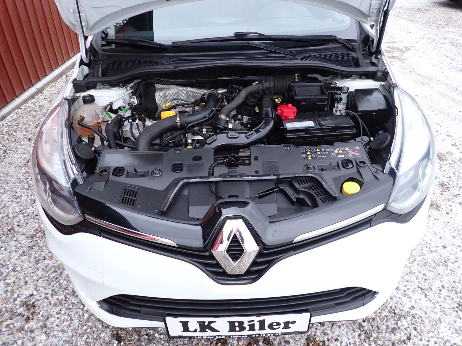 Hvid Renault Clio IV fra 2017