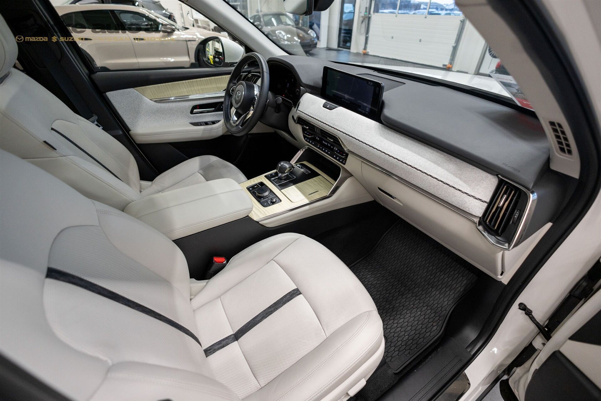 Hvid Mazda CX-60 fra 2022