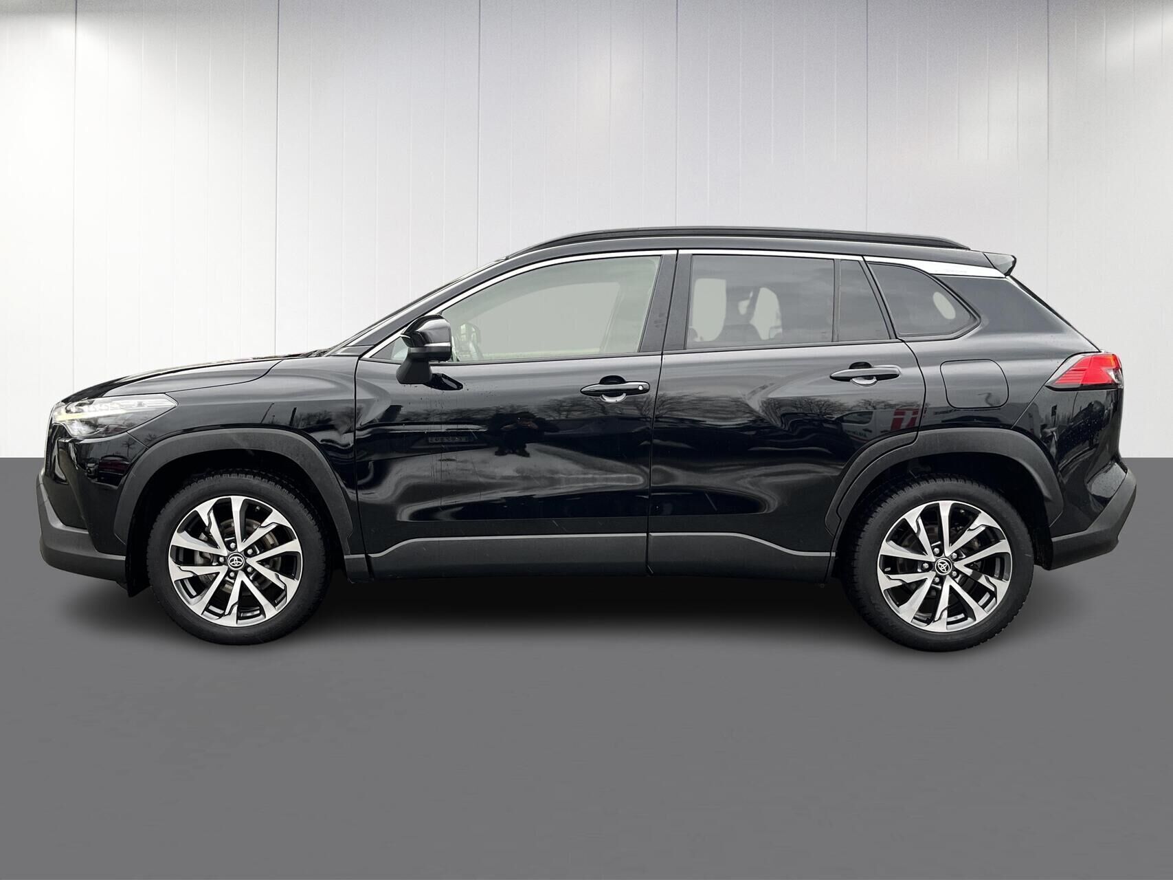 Toyota Corolla Cross 2,0 Hybrid Style Comfort E-CVT 197HK 5d Aut.