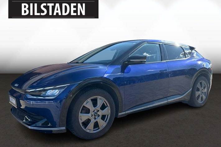 Blå Kia EV6 fra 2022 set udefra