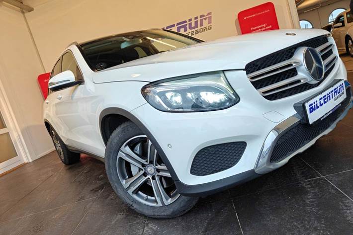 Hvid Mercedes GLC250 d fra 2015