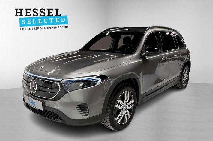 Grå Mercedes EQB250 fra 2023 set udefra