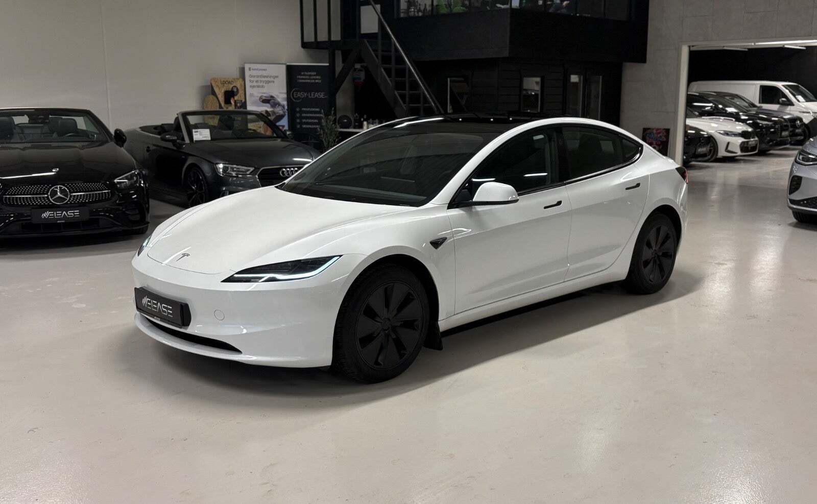 Tesla Model 3 RWD
