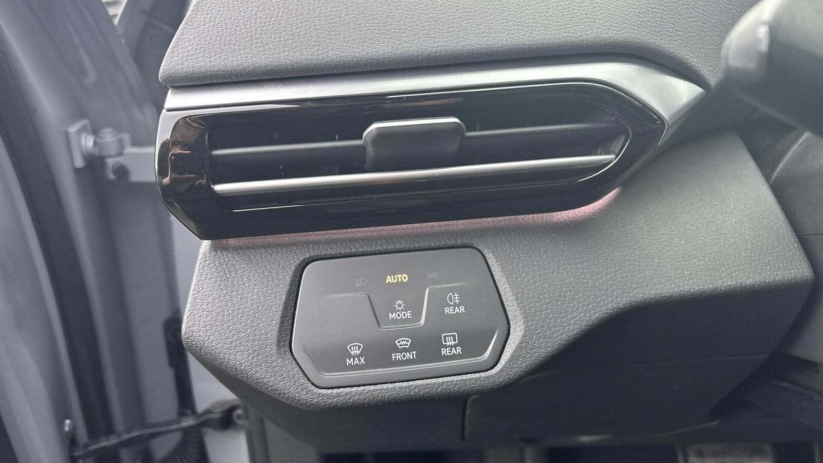 Grå VW ID.4 fra 2022