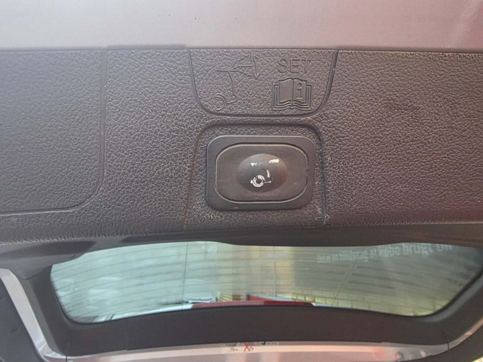 Sølv Ford C-MAX fra 2018