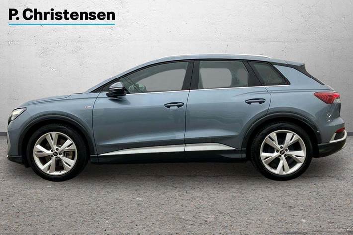Blå Audi Q4 e-tron fra 2022