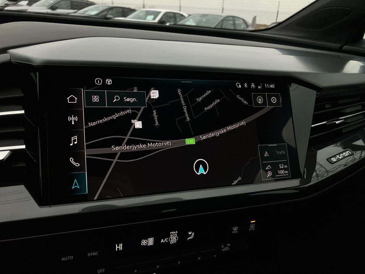 Blå Audi Q4 e-tron fra 2022