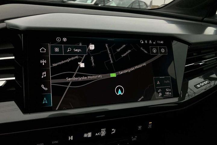 Blå Audi Q4 e-tron fra 2022