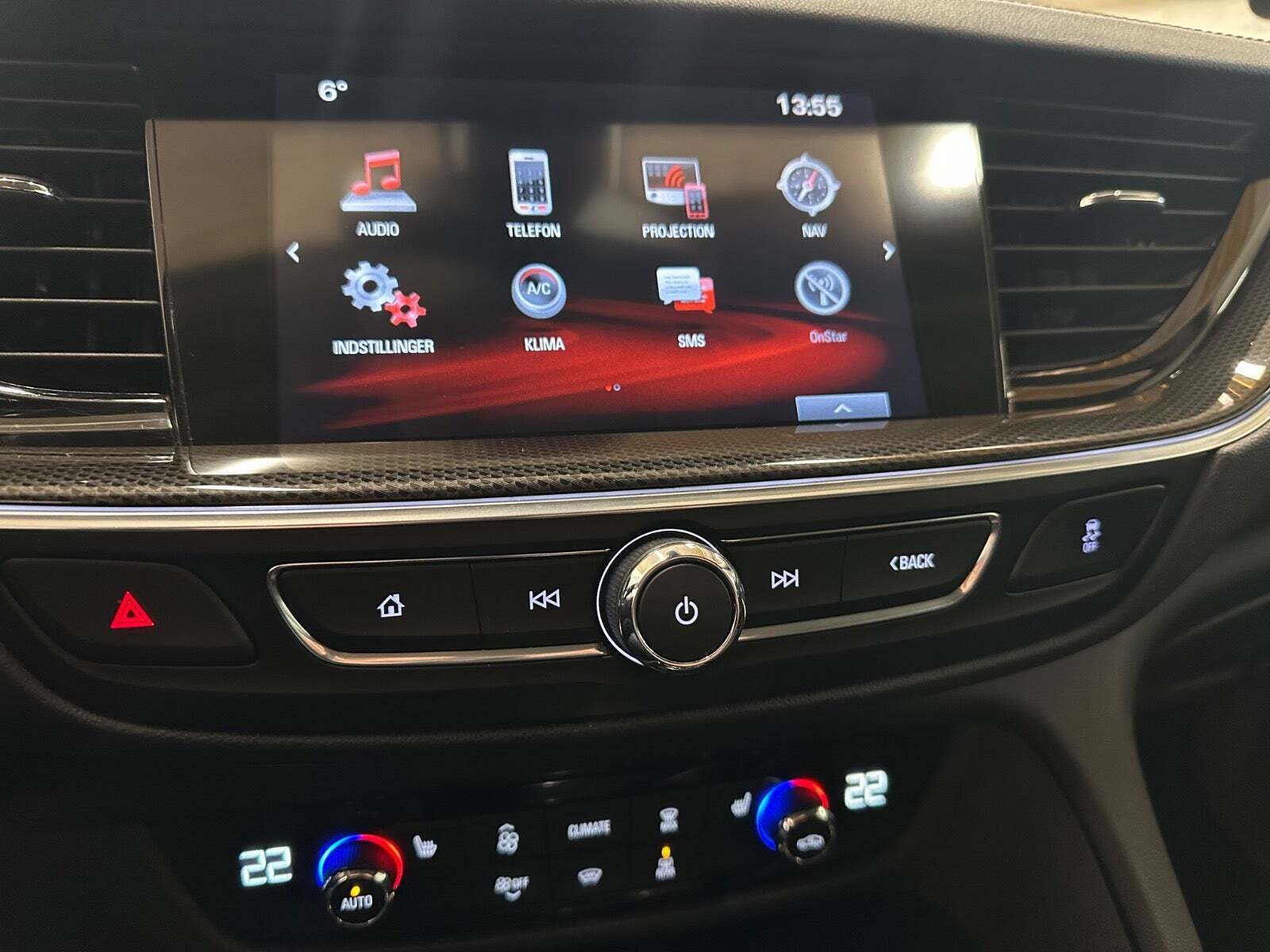 Grå Opel Insignia fra 2018