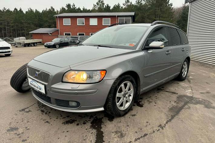 Sølv Volvo V50 fra 2006