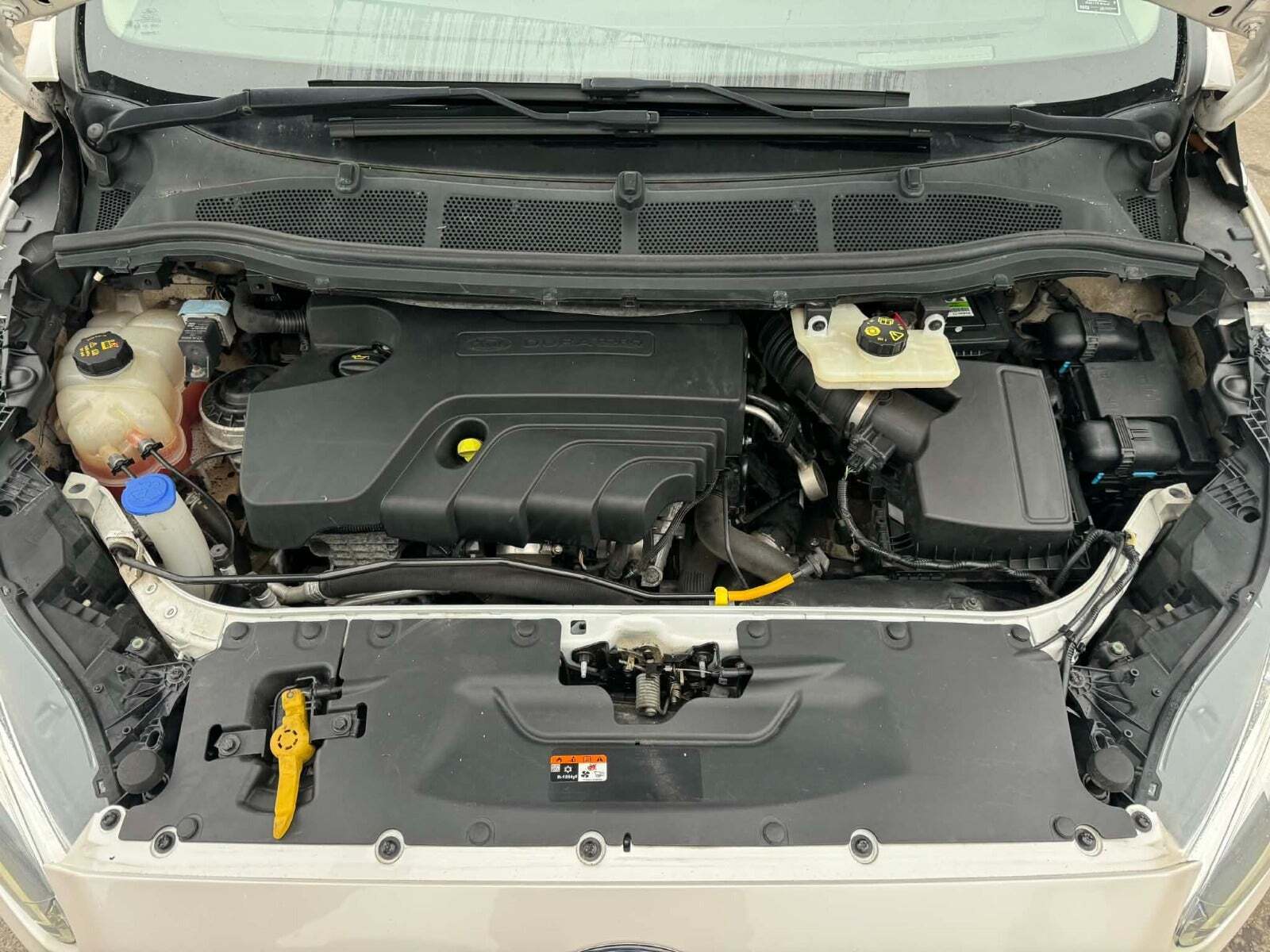 Hvid Ford S-MAX fra 2017