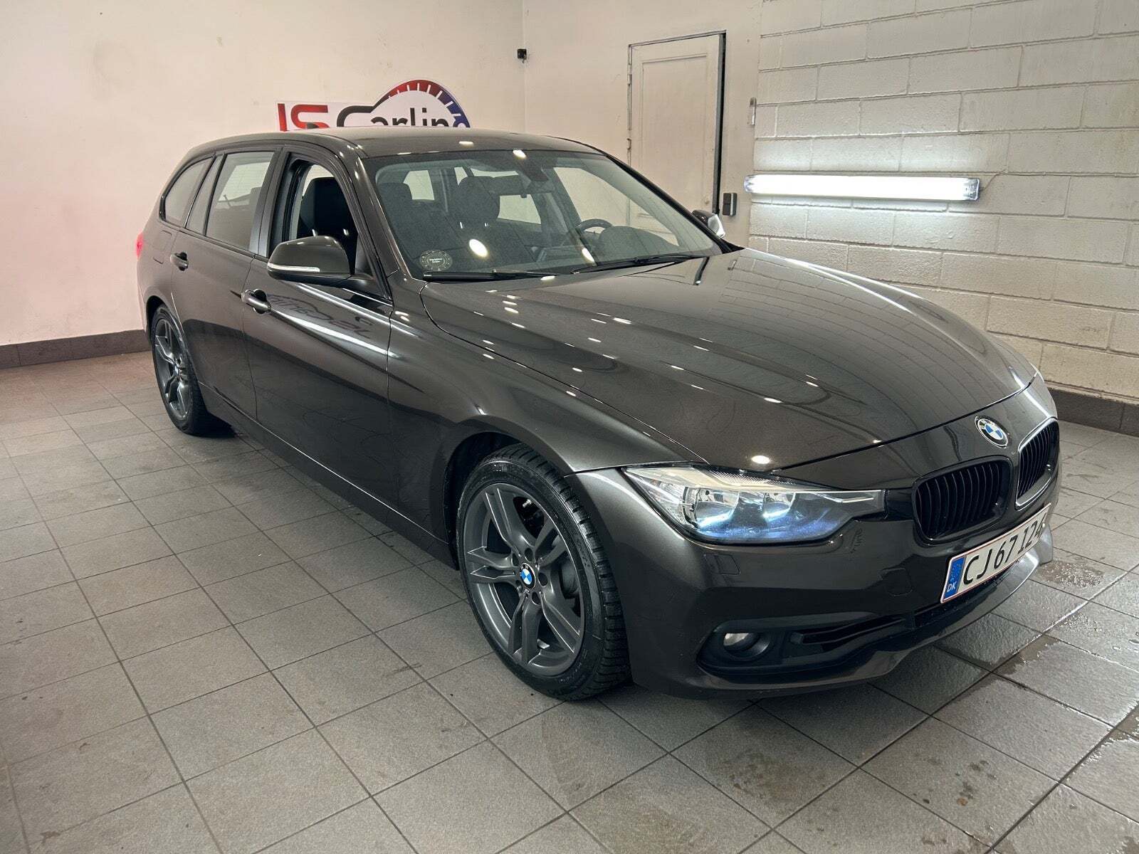 BMW 320i 2,0 Touring aut.