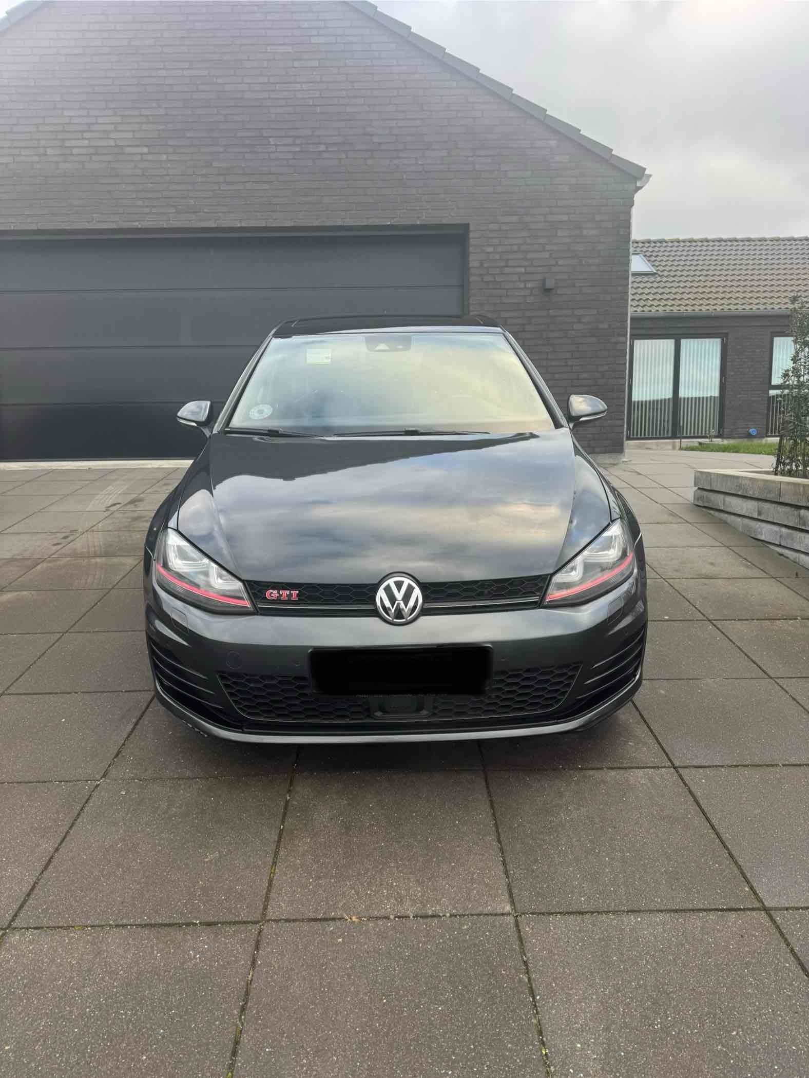 VW Golf VII 2,0 GTI