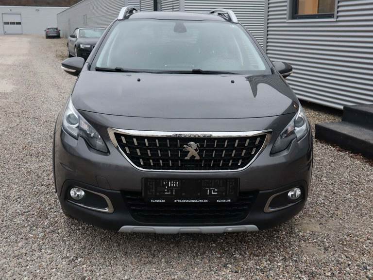 Peugeot 2008 1,2 e-THP 110 Allure Sky