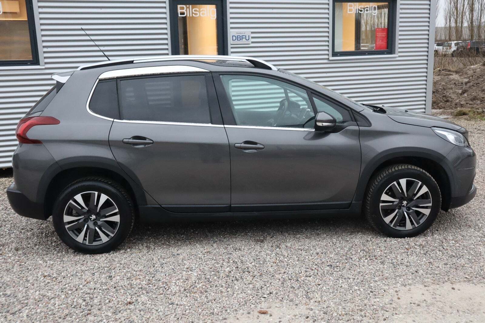 Peugeot 2008 1,2 e-THP 110 Allure Sky
