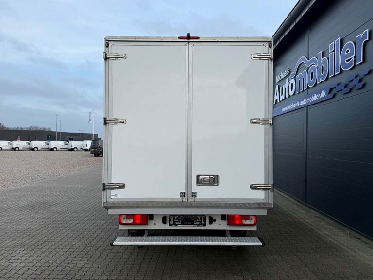 VW Crafter 35 2,0 TDi 140 Alukasse aut.