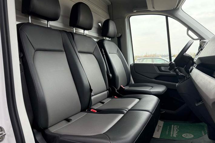 Hvid VW Crafter 35 fra 2021