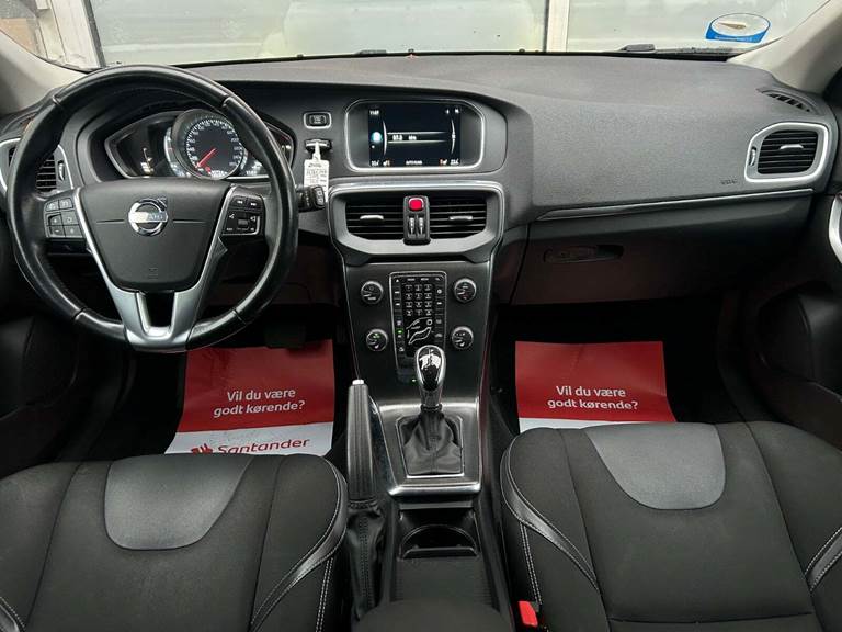 Volvo V40 1,6 D2 115 Momentum aut.