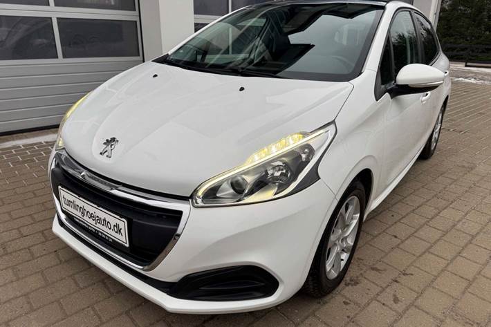 Hvid Peugeot 208 fra 2016