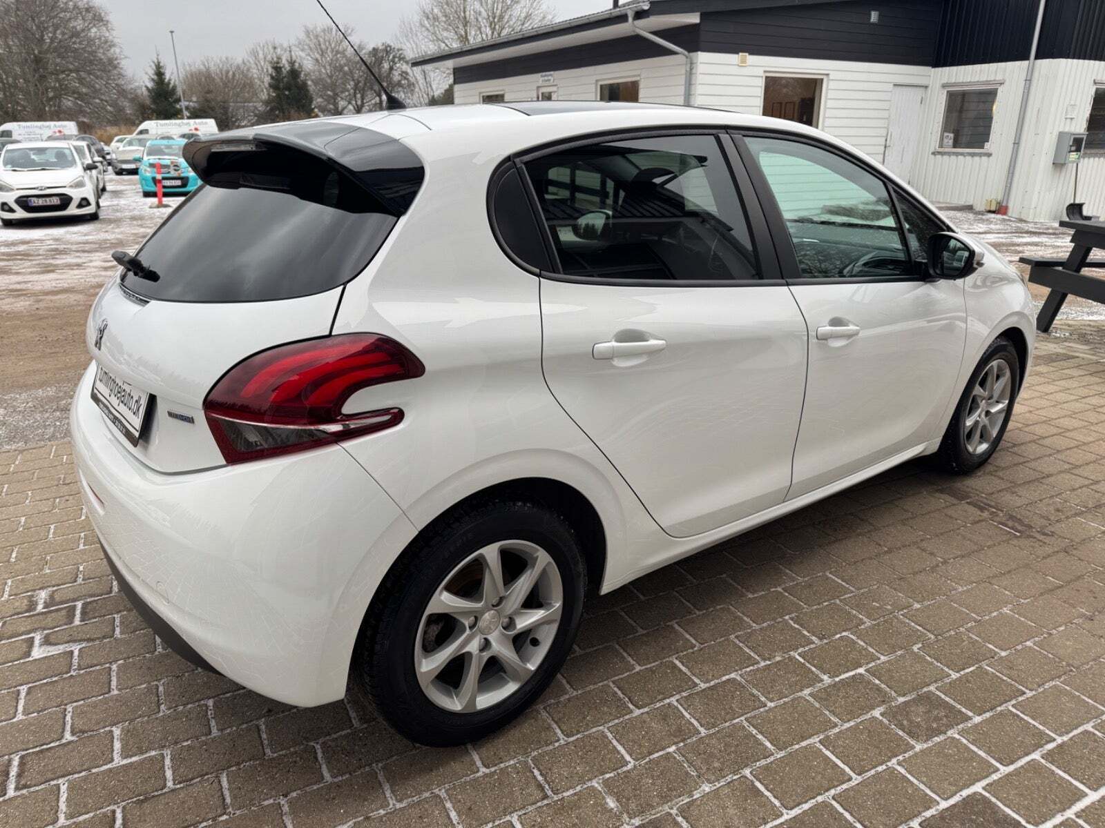 Peugeot 208 1,6 BlueHDi 100 Chili Sky+