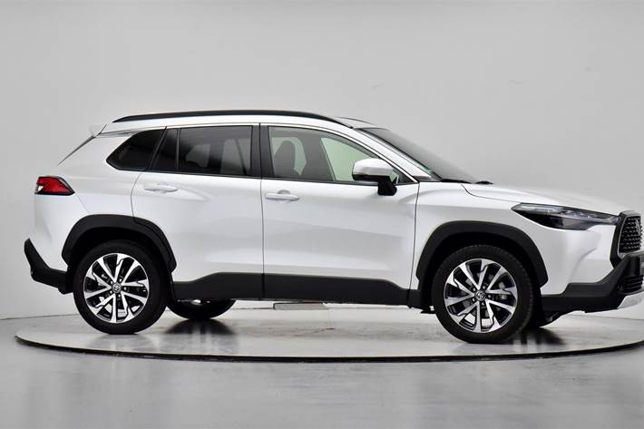 Hvid Toyota Corolla Cross fra 2024