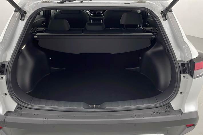 Hvid Toyota Corolla Cross fra 2024