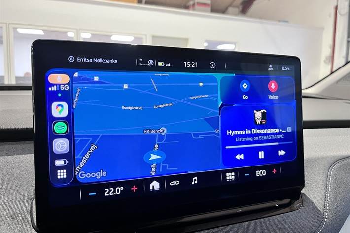 Grå Skoda Enyaq fra 2022