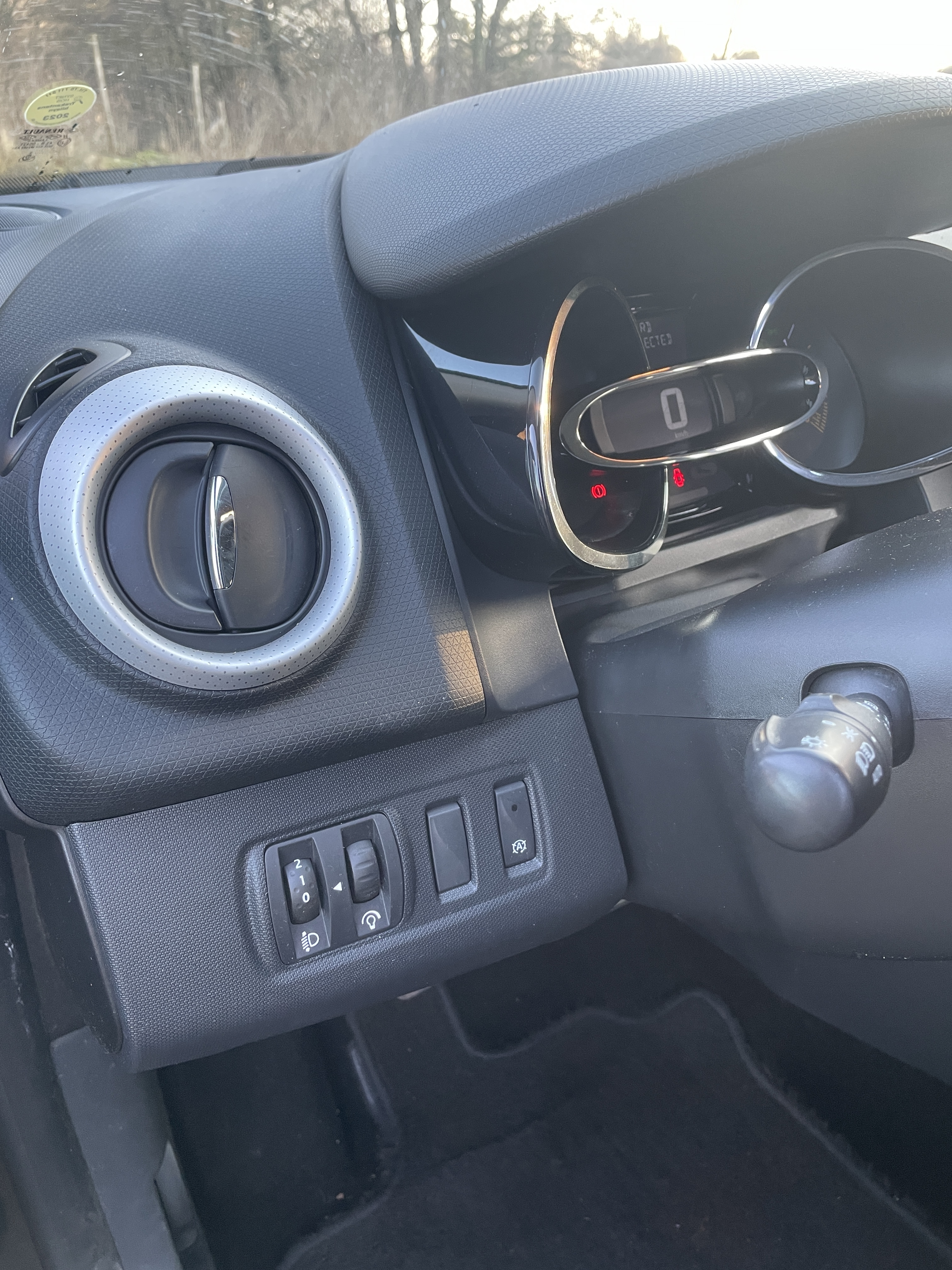 Sort Renault Ny Clio fra 2013