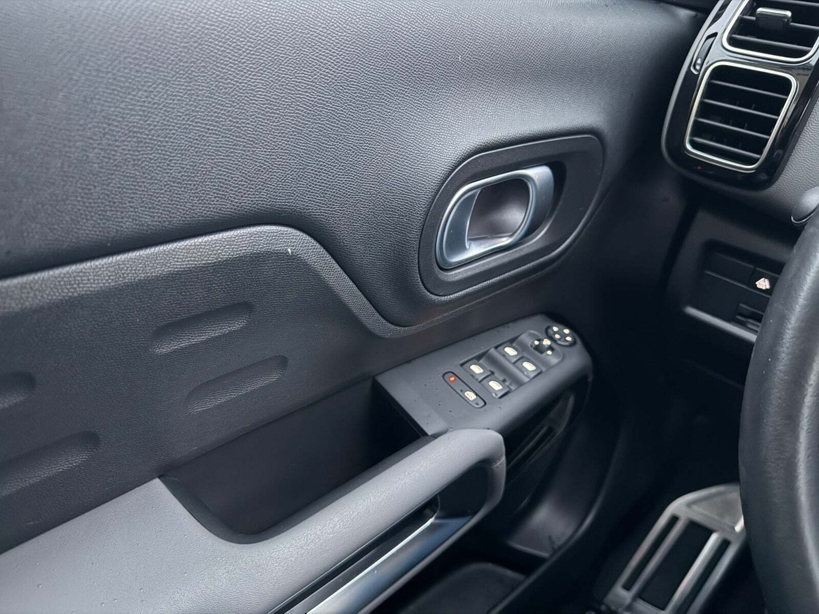 Grå Citroën C5 Aircross fra 2021