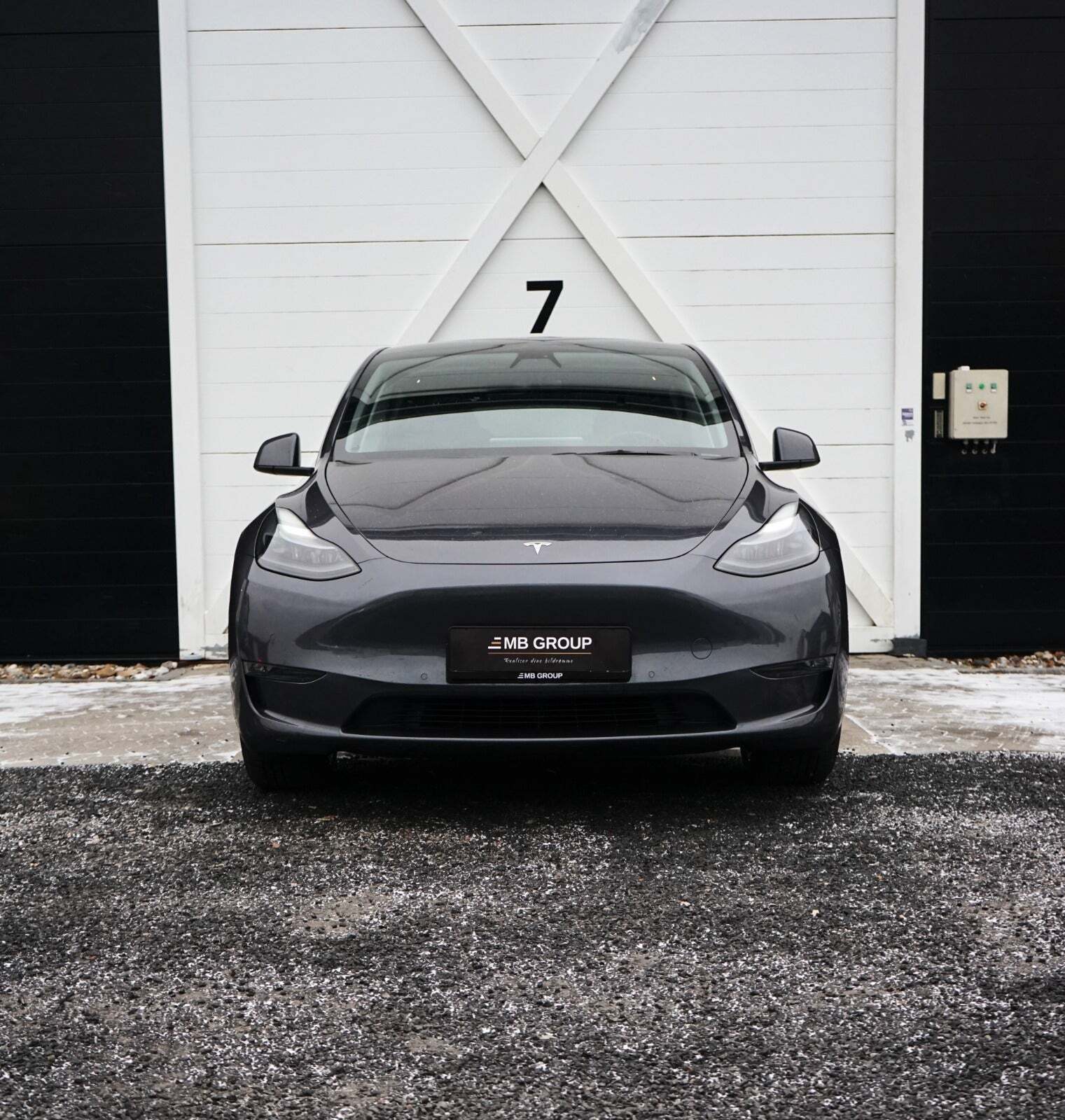 Tesla Model Y Long Range AWD