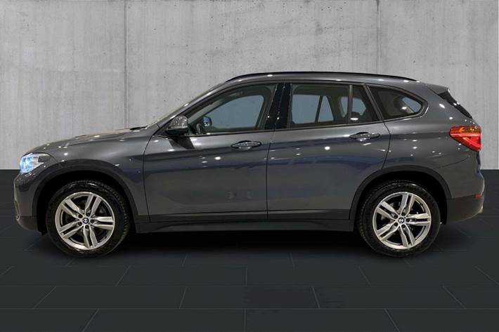 Grå BMW X1 fra 2019