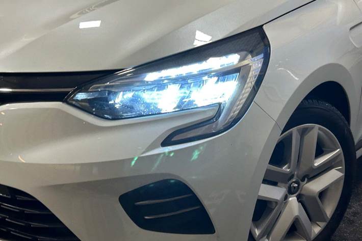 Hvid Renault Clio V fra 2021