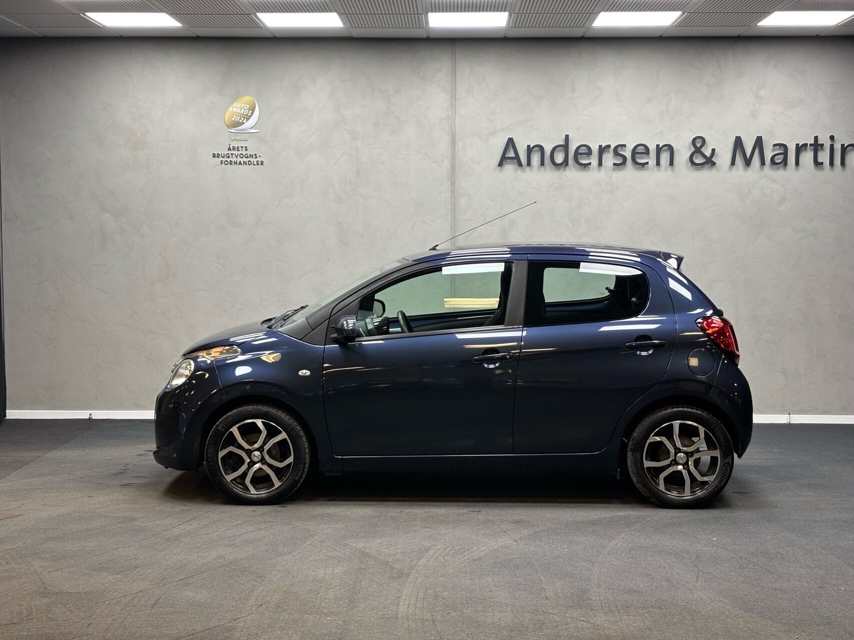 Citroën C1 1,2 PureTech Shine 82HK 5d