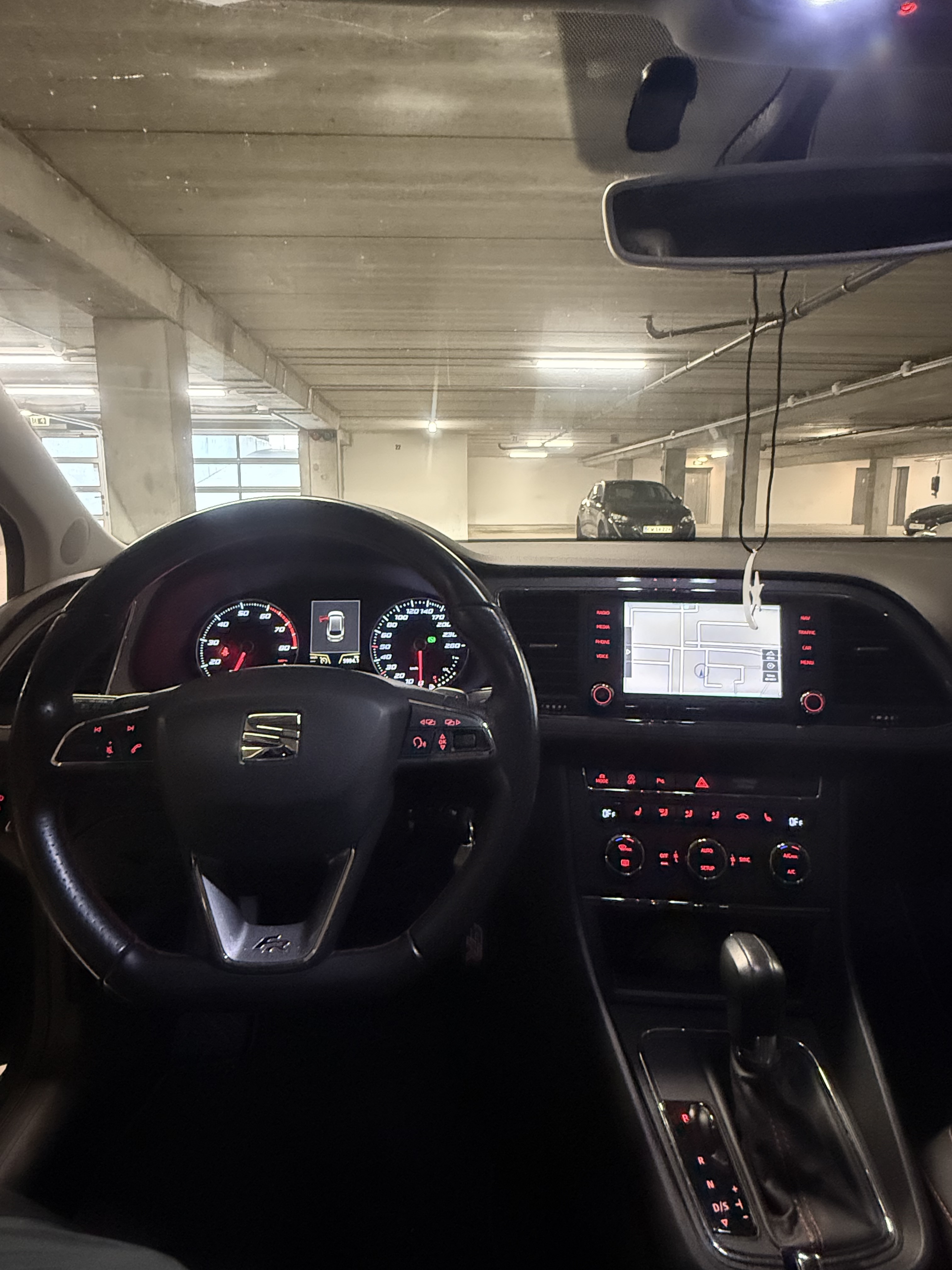 Seat Leon 1,8 TSI 180 HK 132 kw ST. CAR DSG7