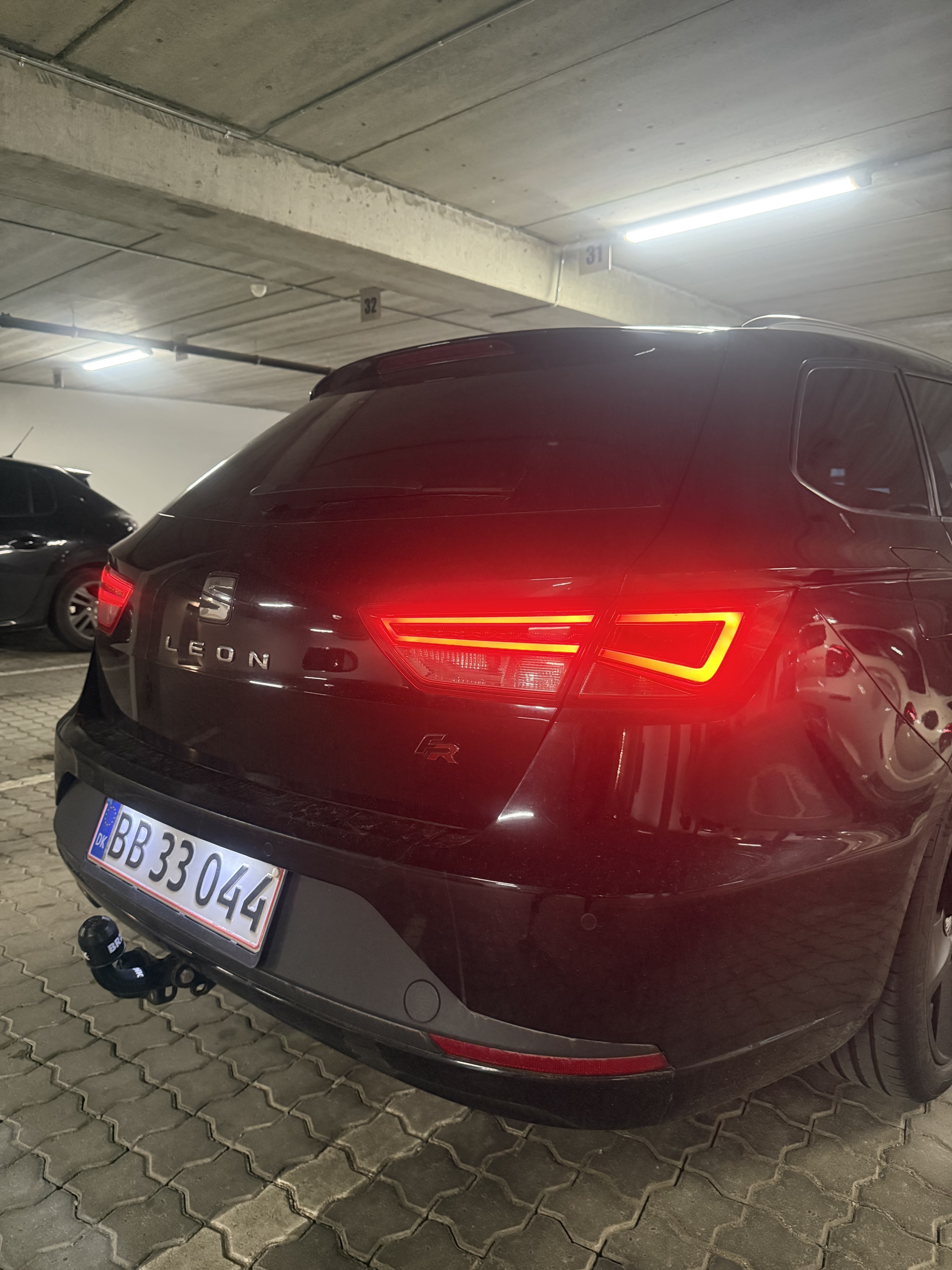 Sort Seat Leon fra 2016